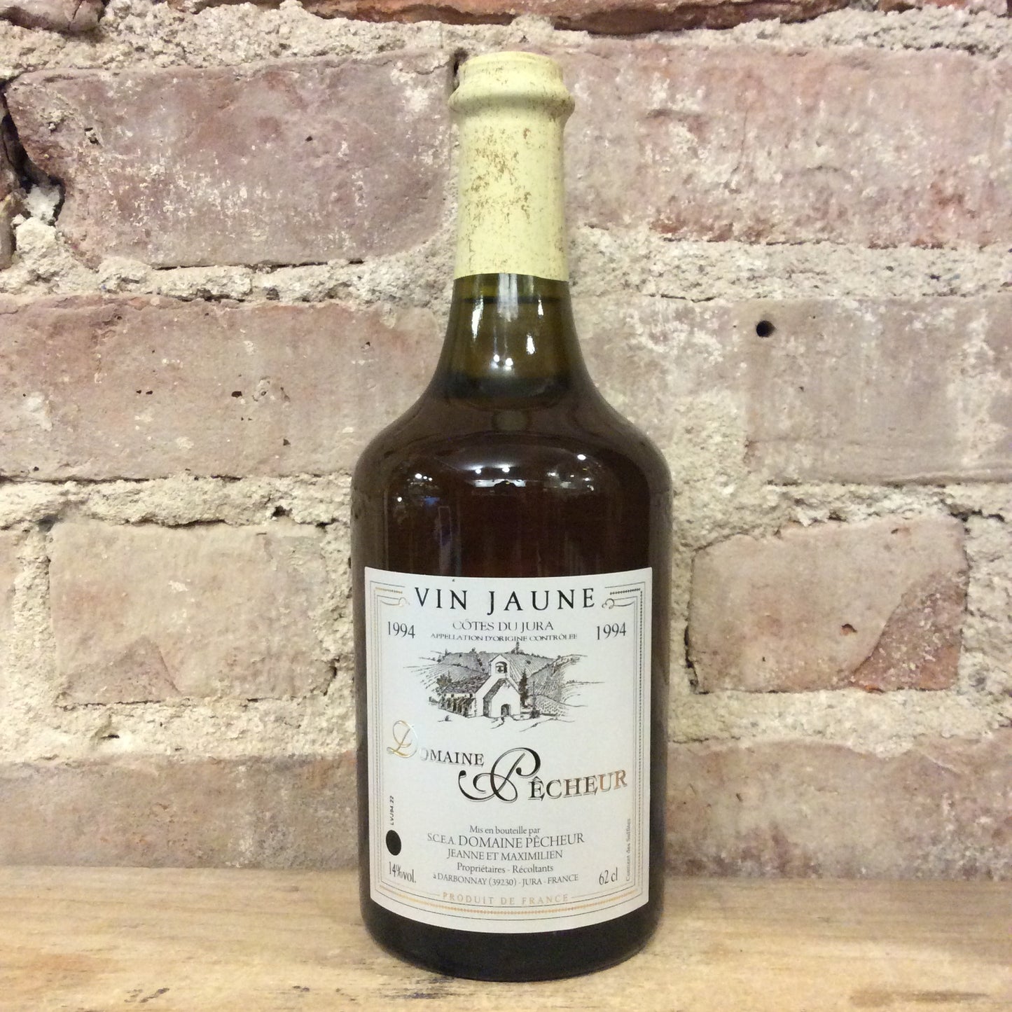 Domaine Pecheur Cotes du Jura Vin Jaune 1994 750mL