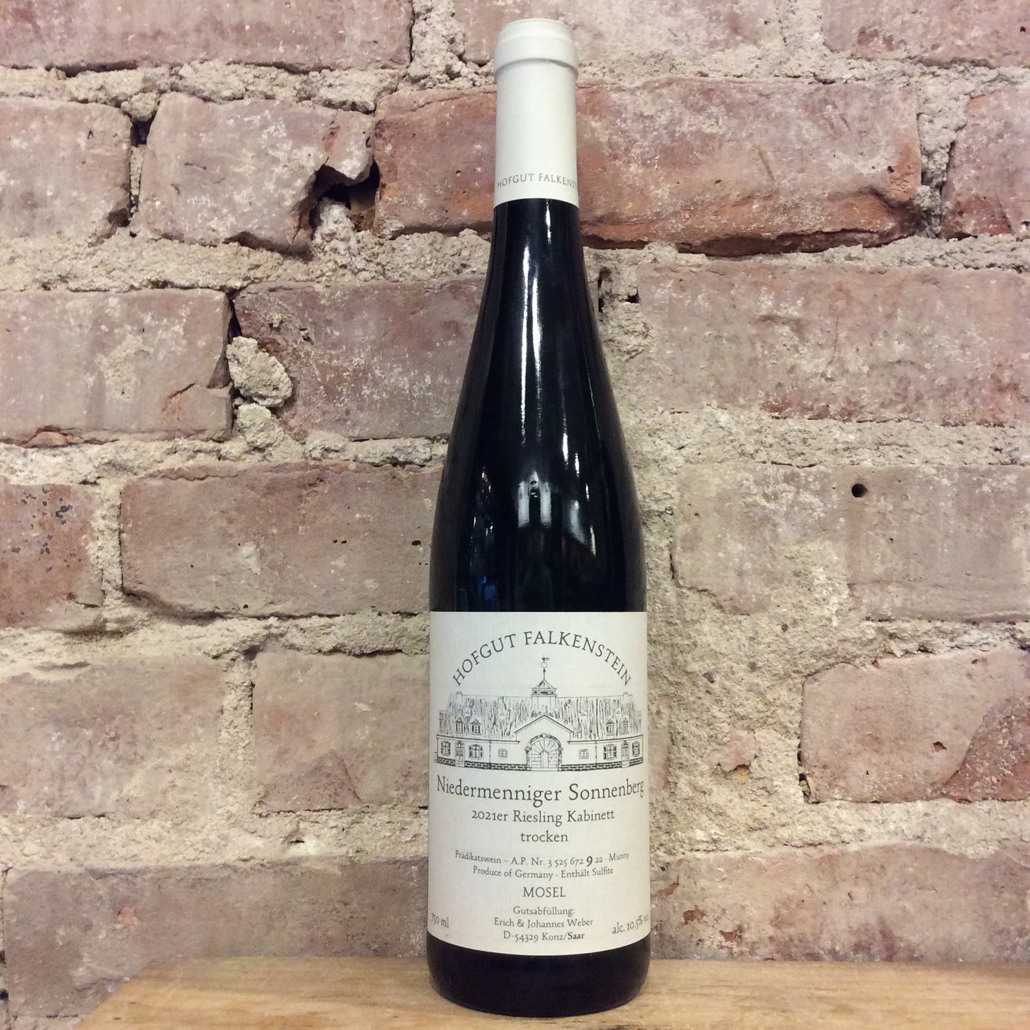 Hofgut Falkenstein Niedermenniger Sonnenberg Kabinett Trocken Munny AP-9 Riesling 2023 750mL