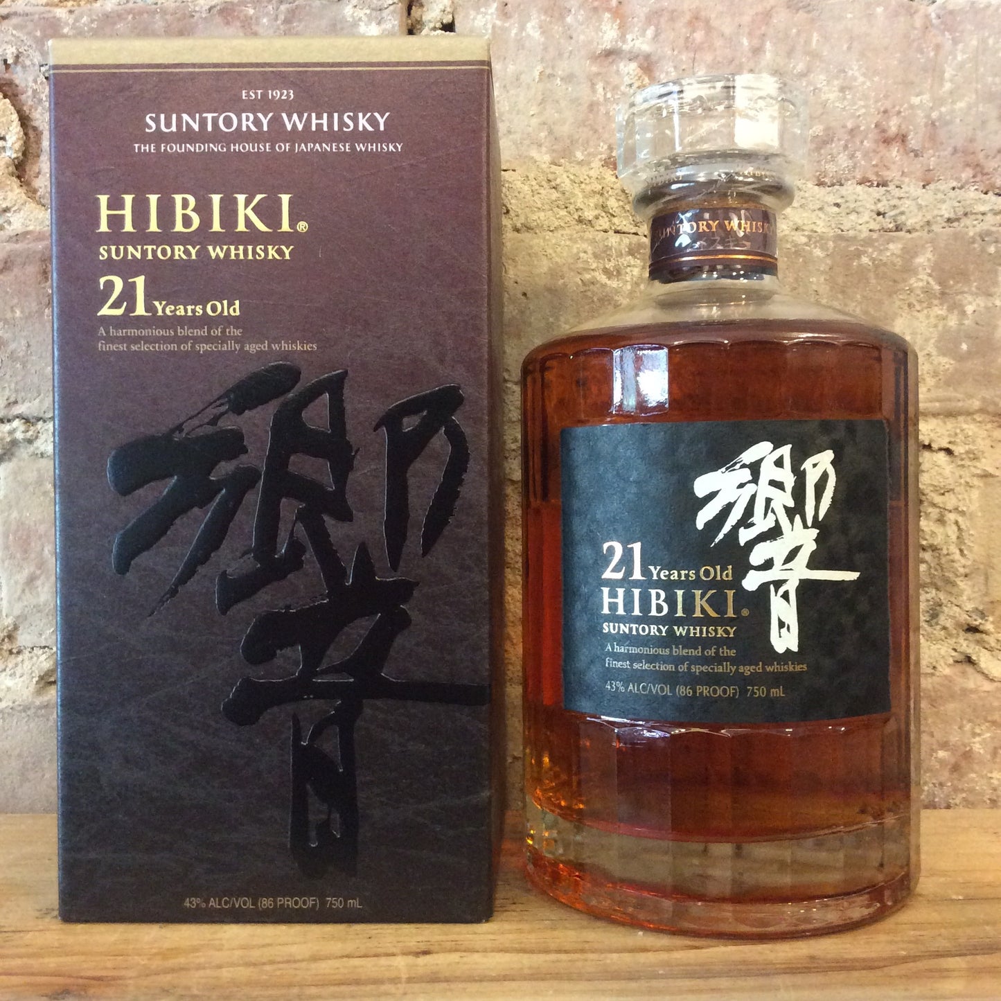 Hibiki 21 Year Old Whisky 750mL
