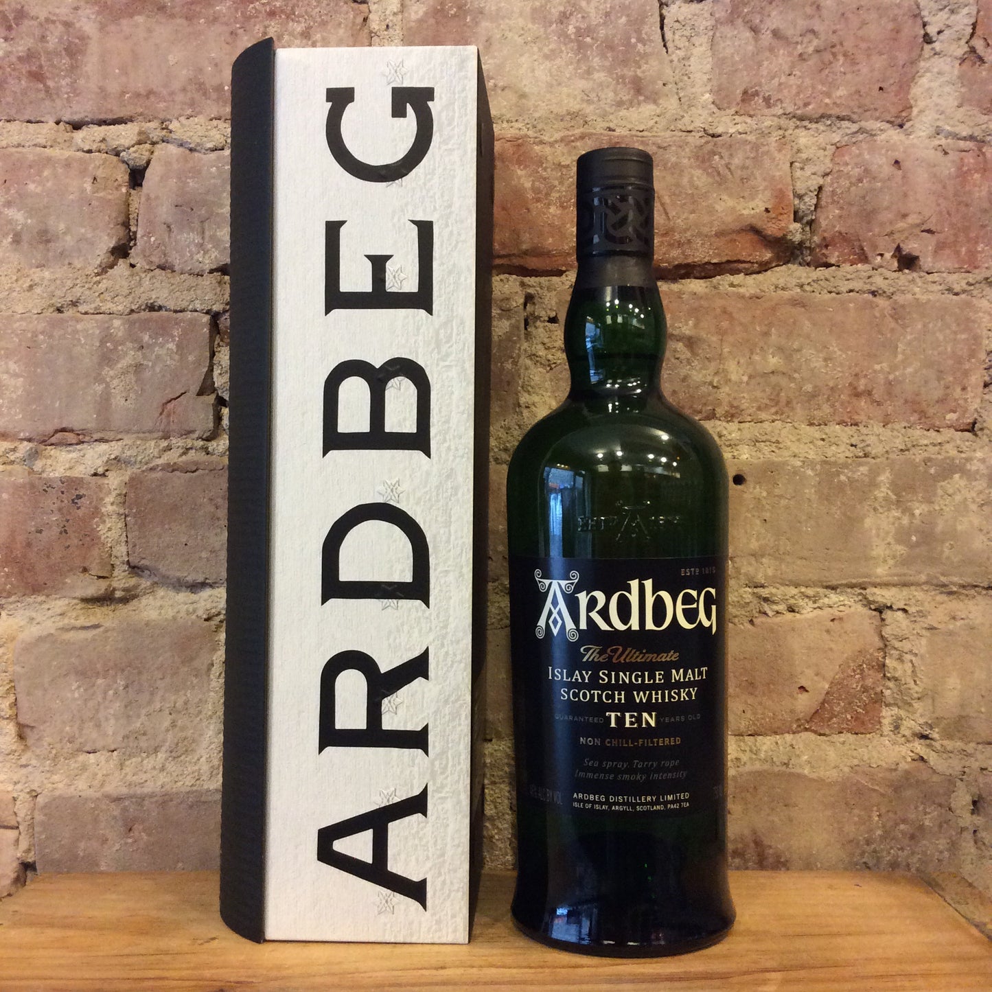 Ardbeg 10 Years Old Single Malt Scotch Whisky 750ml
