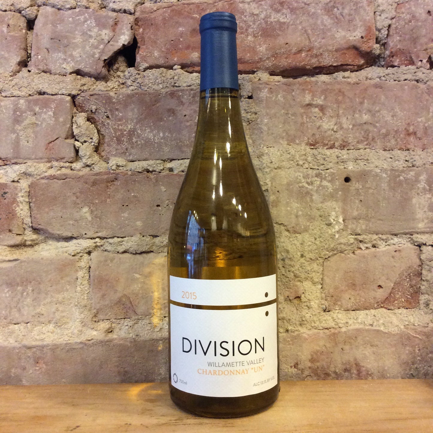 Division Wine Company 'Un' Chardonnay Willamette Valley 2021 750mL