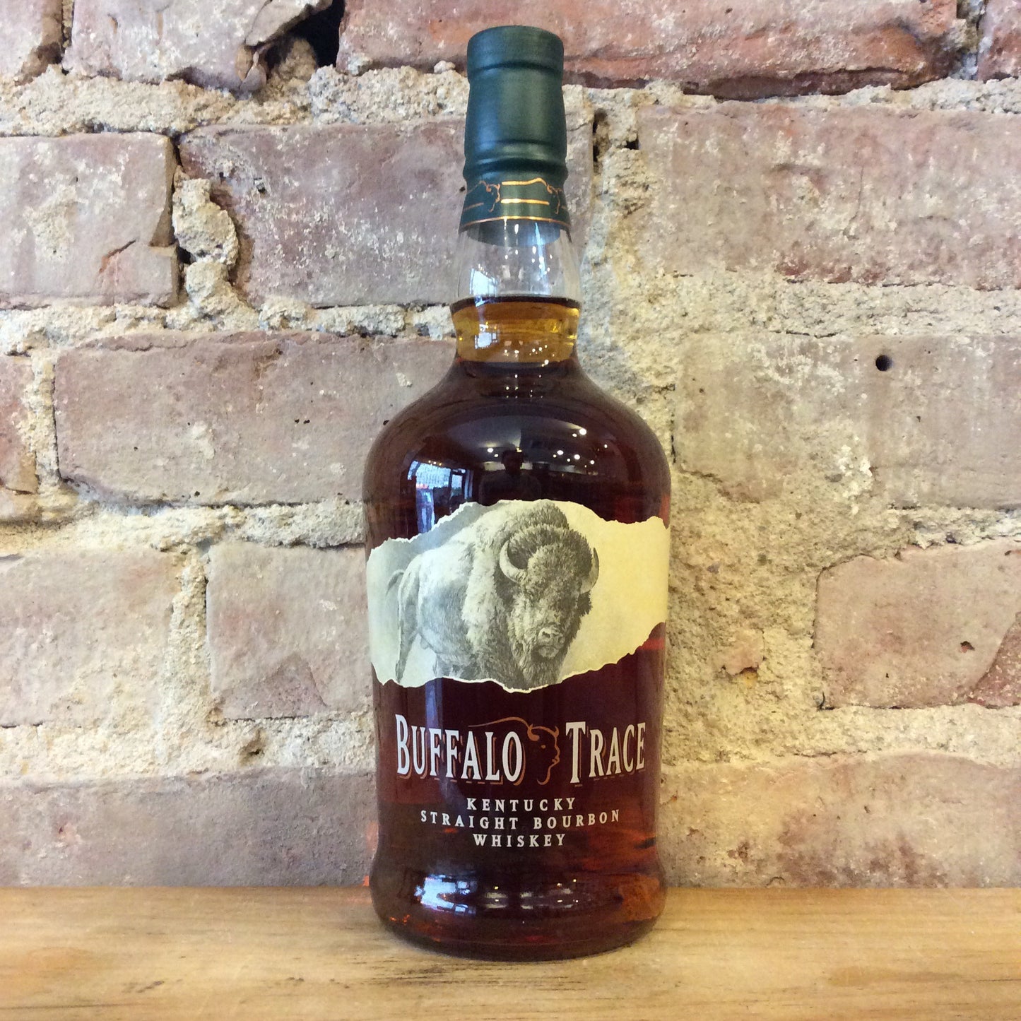 Buffalo Trace Straight Bourbon Whiskey 750mL