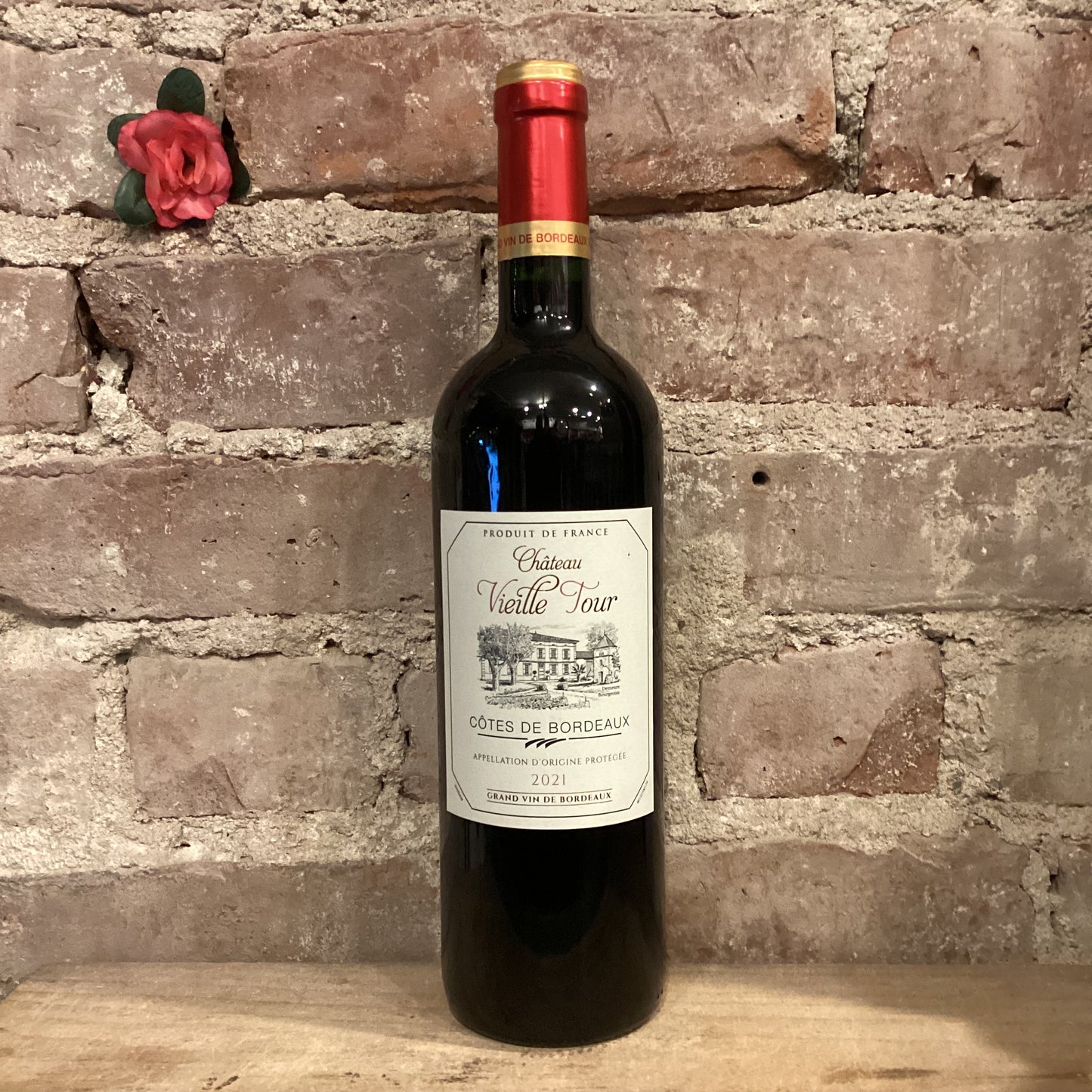 Chateau de la Vieille Tour Bordeaux Superieur 2021 750mL