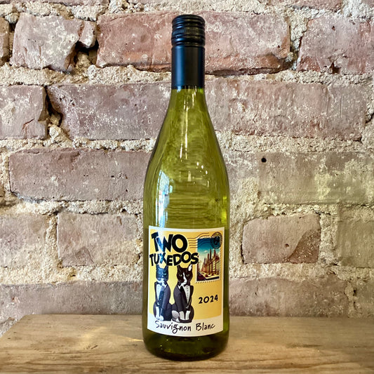 Two Tuxedos Sauvignon Blanc Central Valley 2024 750mL