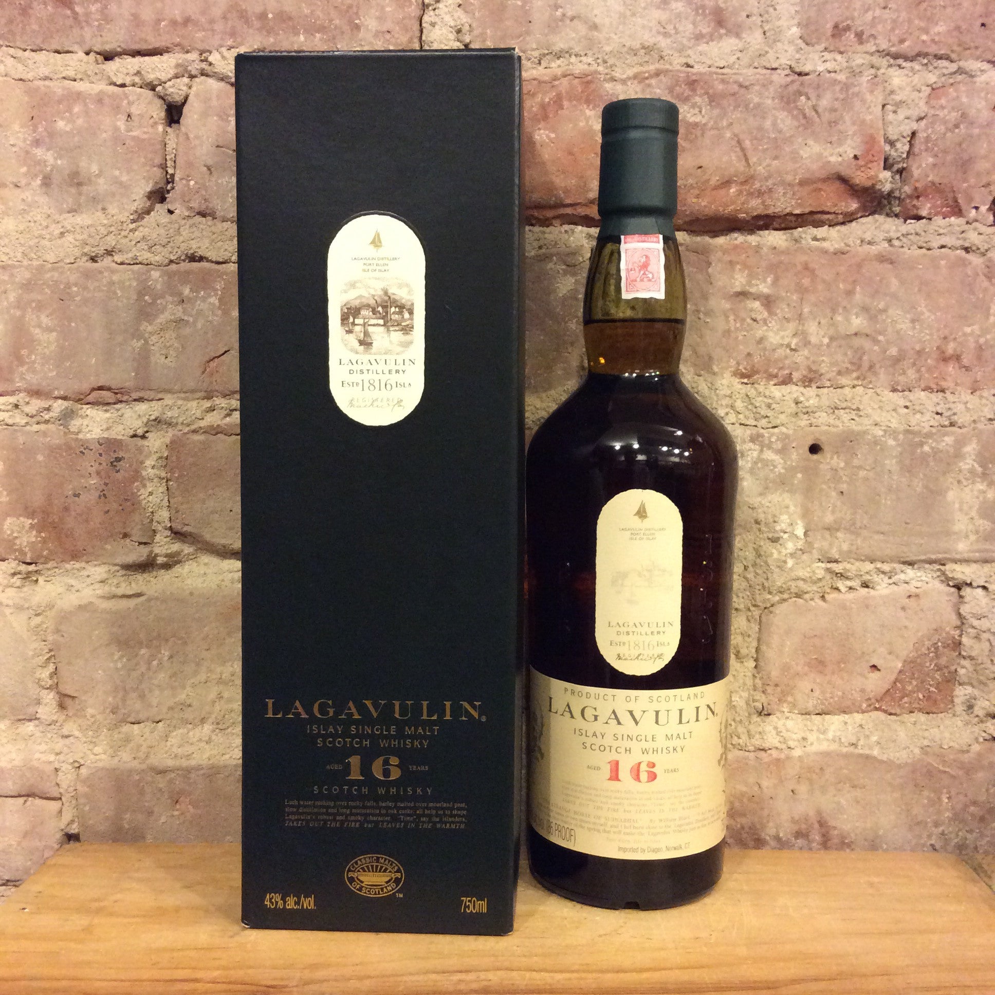 Lagavulin 16 Year Old Islay Single Malt Scotch Whisky 750ml